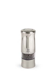 Peugeot The Zeli model of electric salt and pepper mills has a cutting-edge contemporary style and facilitates modern-day multi-tasking in the kitchen. Compact and functional, these salt and pepper mills light up when in use and only require one hand to operate. Zeli