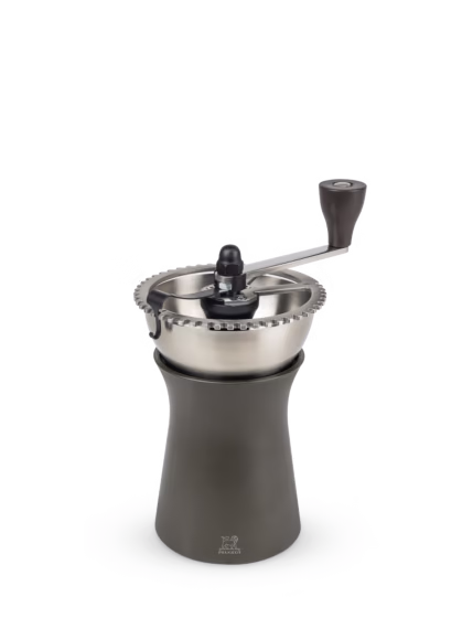 Peugeot Kronos is a manual coffee mill that comes with a high-performance mechanism and a lifetime warranty. At the top of the coffee mill is an ingenious high-precision grind adjustment system with 43 different settings available to suit your preferred infusion method. Kronos
