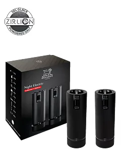 Peugeot Offer the perfect gift to design fans with this set of electric salt and pepper mills adorned with a carbon (pepper) and aluminium (salt) finish and equipped with a rechargeable battery and precision adjustment system. Line Electric
