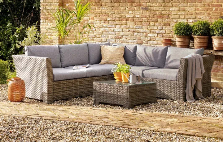 MINT Essentials Chesterton Grey 5 Seater Polyrattan Corner Garden Sofa Set